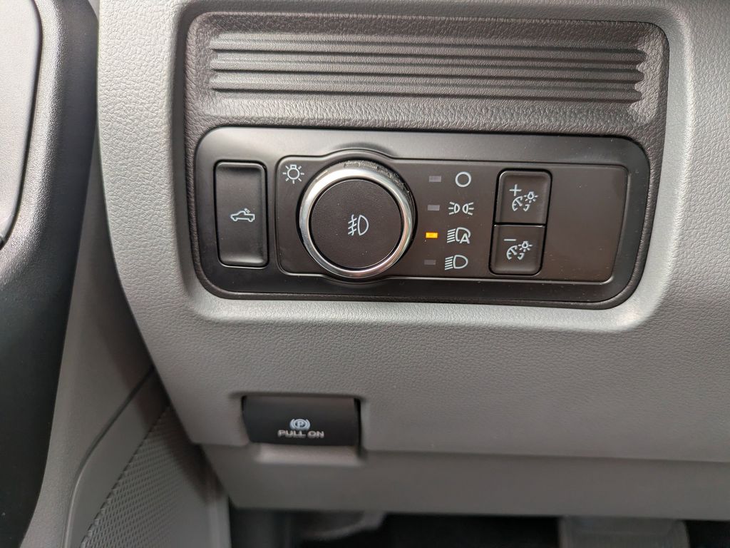 2025 Ford F-550 Chassis XL