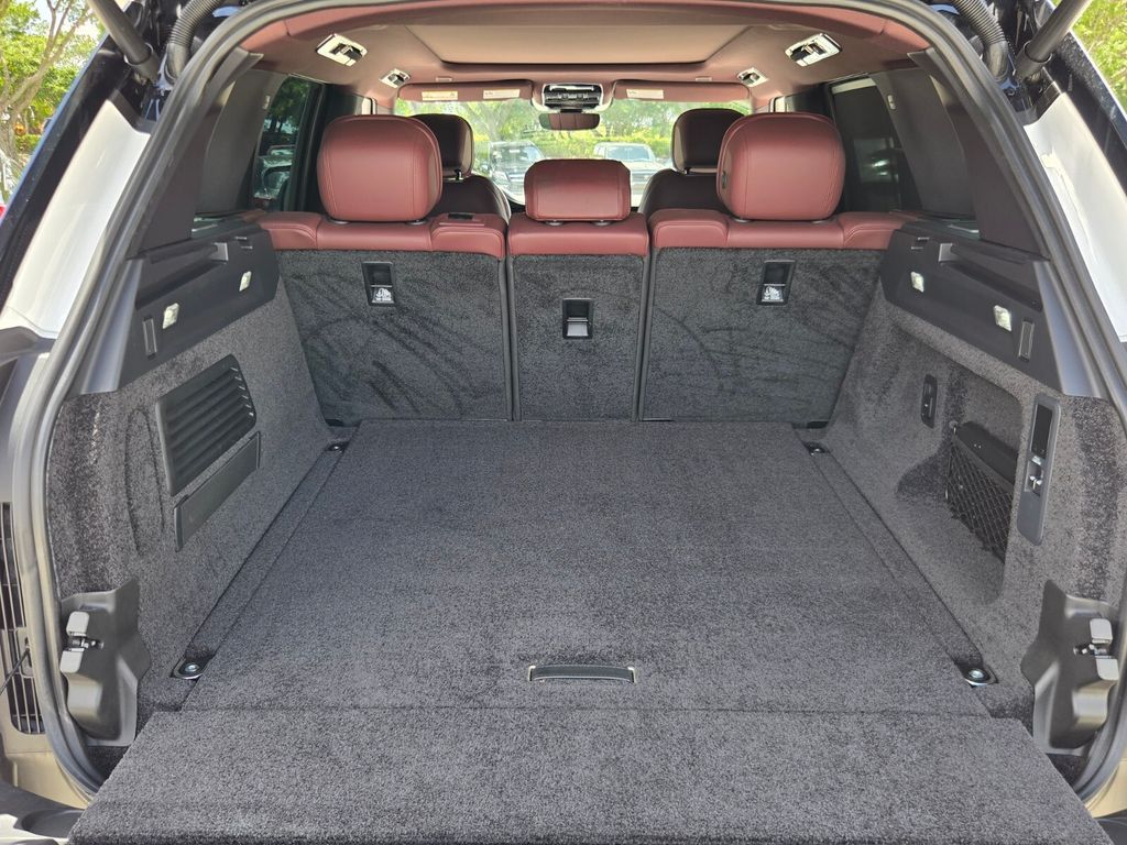 2025 Land Rover Range Rover - $103,875