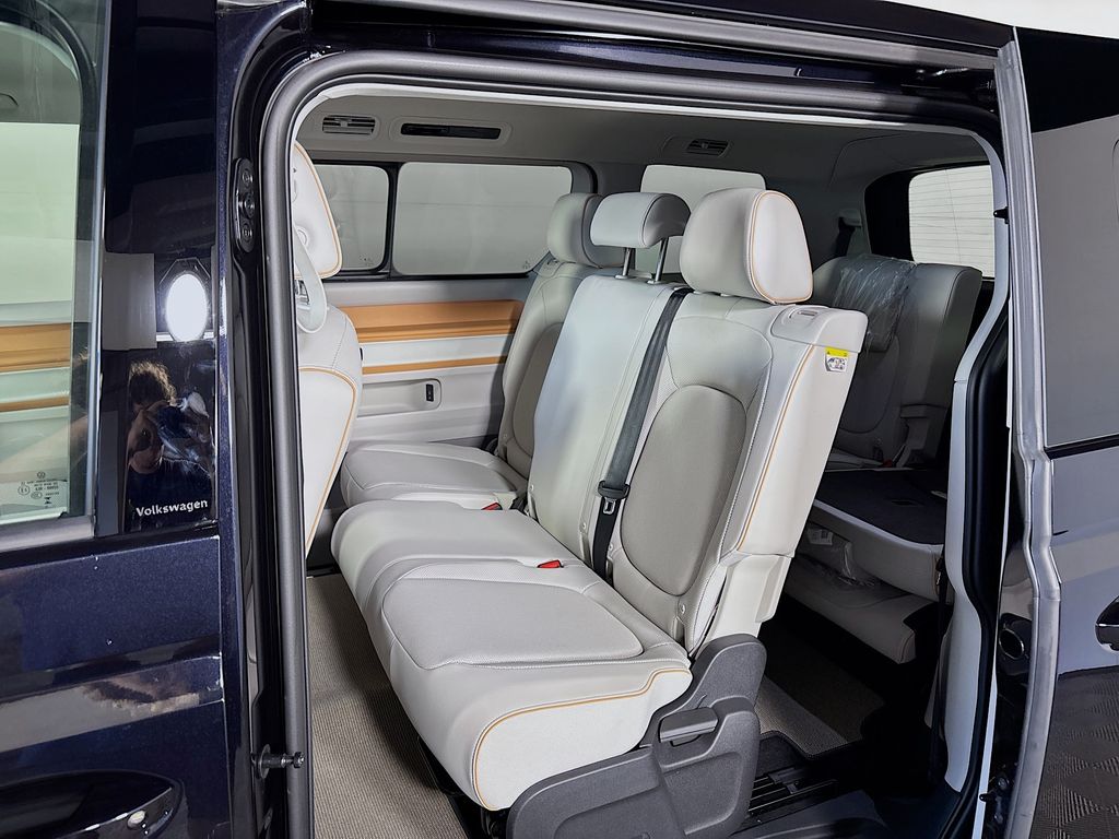 2025 Volkswagen ID. Buzz Pro S Plus