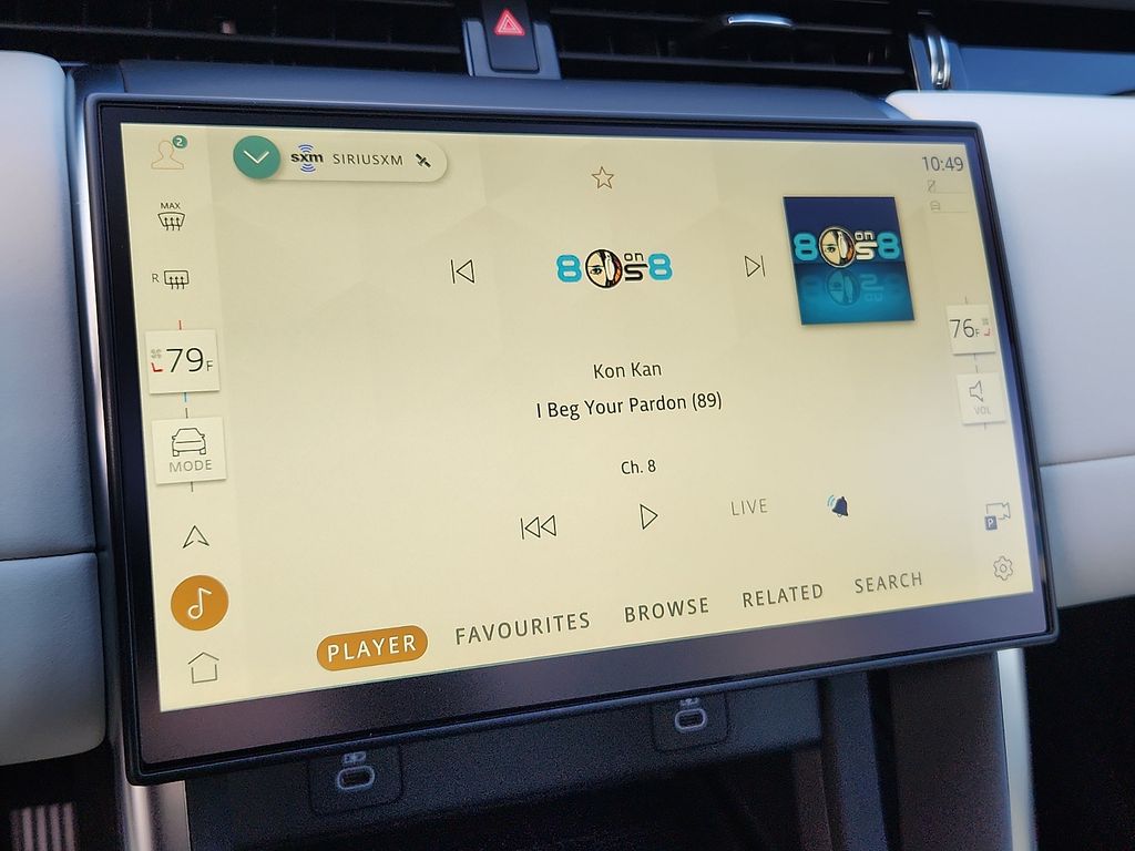 Thumbnail: 2025 Land Rover Discovery Sport - 18