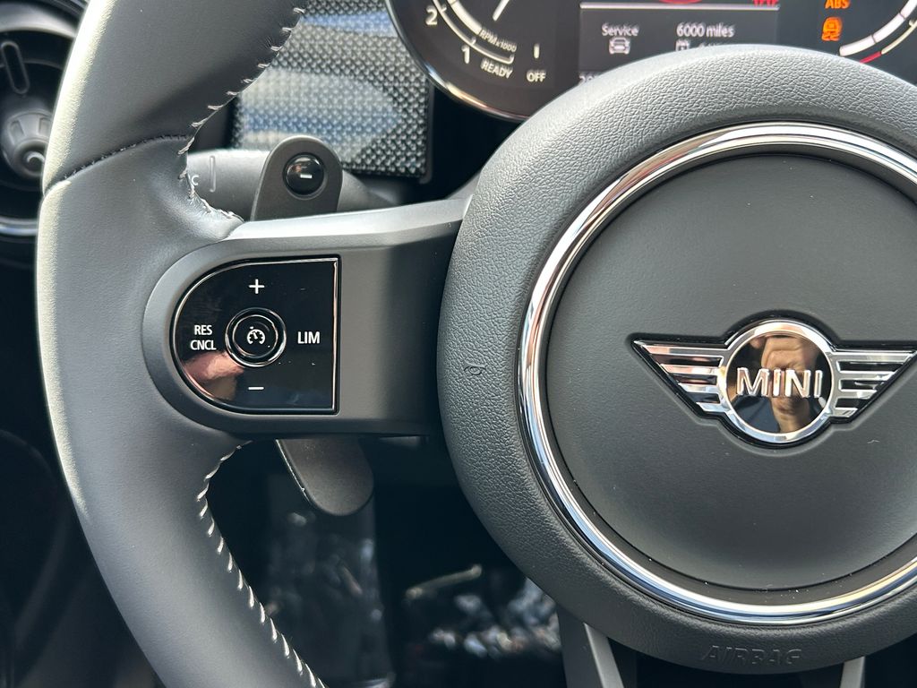 Thumbnail: 2023 MINI Cooper - 19