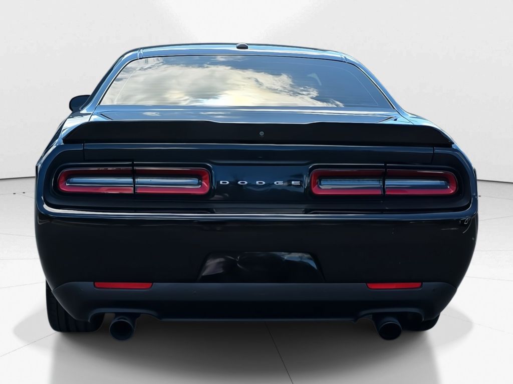 2022 Pitch Black Clearcoat Dodge Challenger R/T RWD Coupe