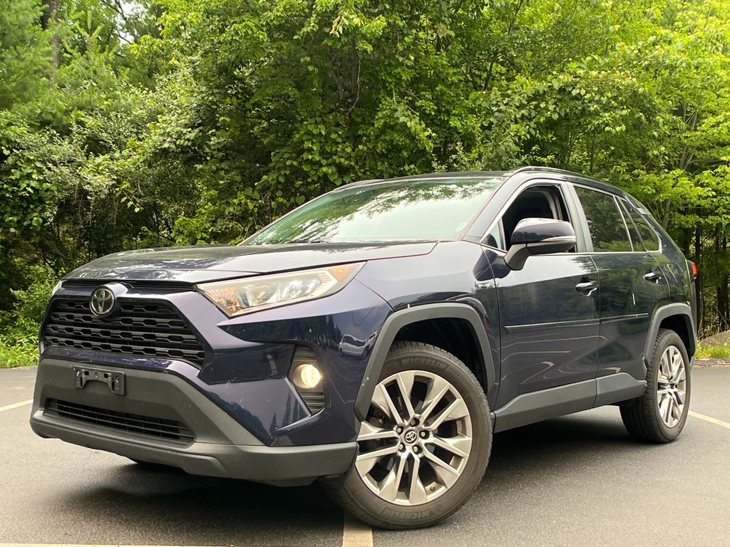 2019 Toyota RAV4 XLE Premium AWD