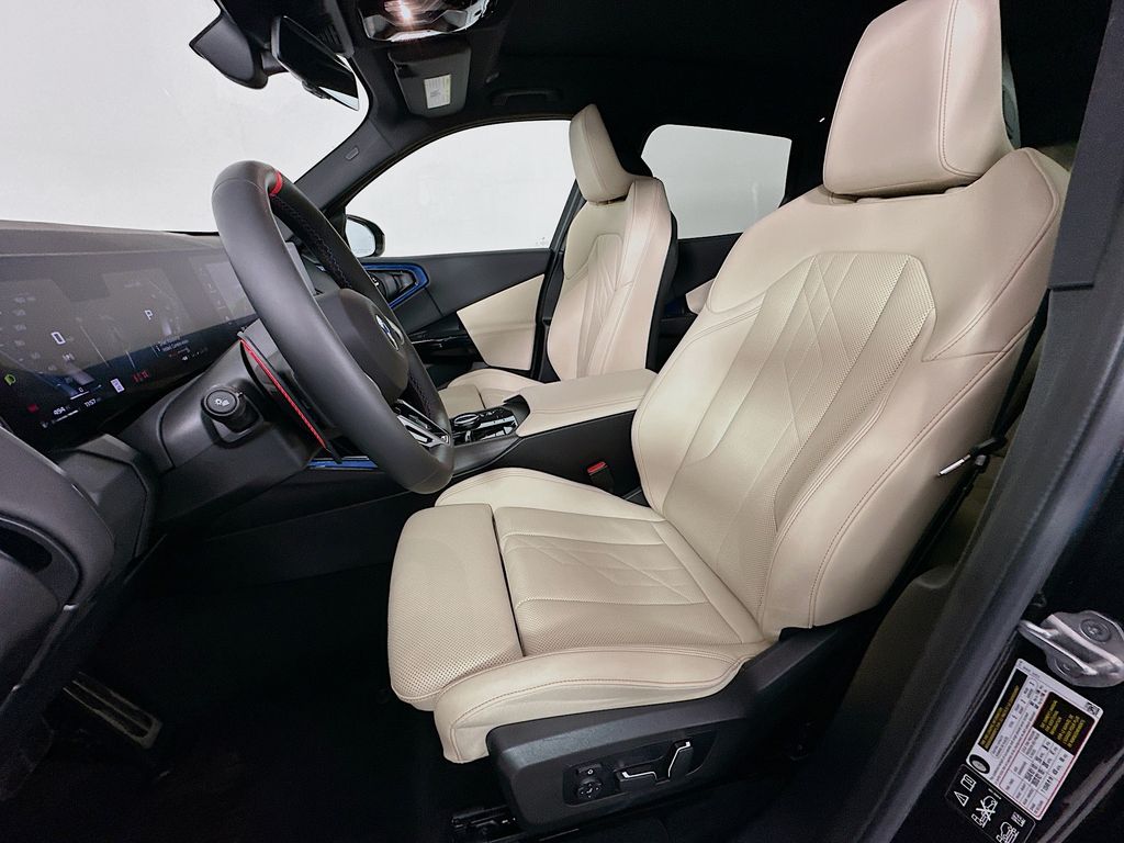 Thumbnail: 2025 BMW X3 - 21