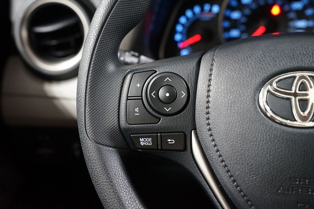 Thumbnail: 2014 Toyota RAV4 - 14
