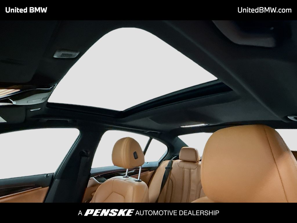 Thumbnail: 2018 BMW 5 Series - 12