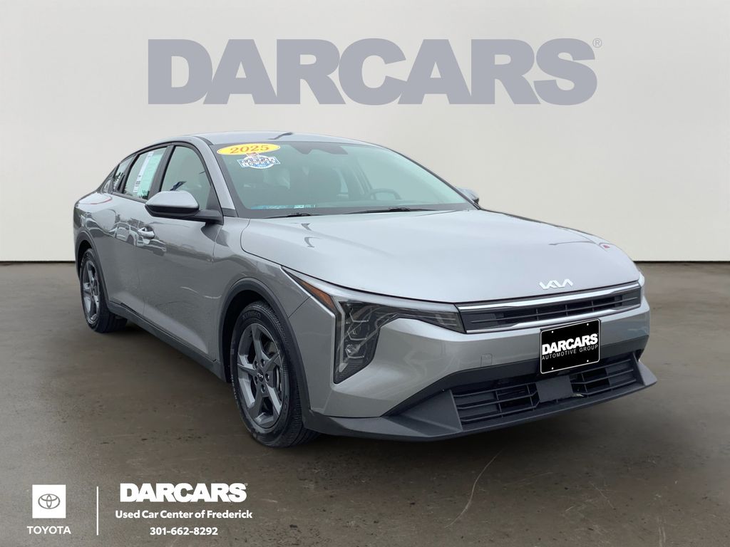 Steel Gray 2025 Kia K4 LXS FWD Sedan Front-Wheel Drive Continuously Variable Transmission