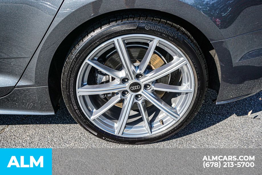 Used 2025 White Audi  image 17