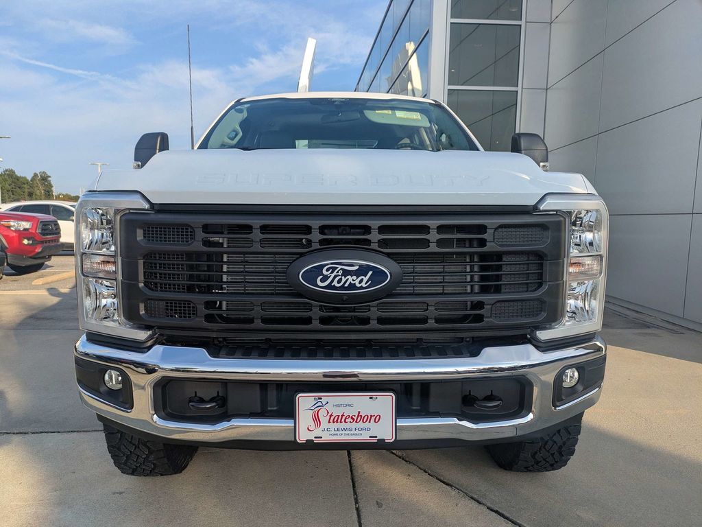 2027 Ford F-250 Super Duty XL