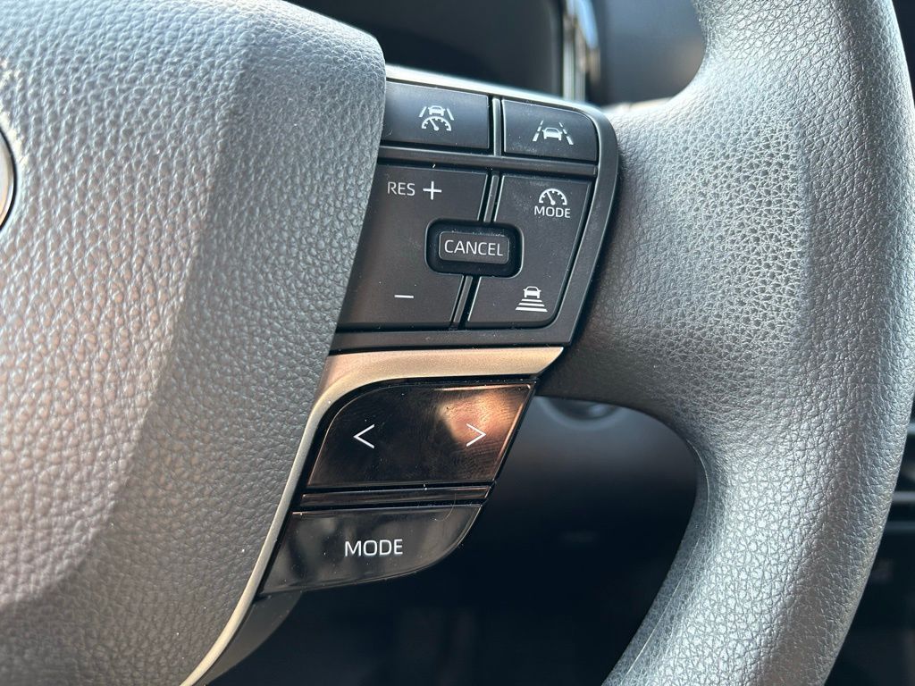 Thumbnail: 2025 Toyota Camry - 19