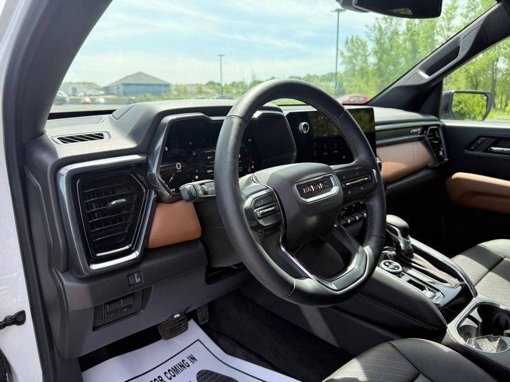 2024 GMC Canyon