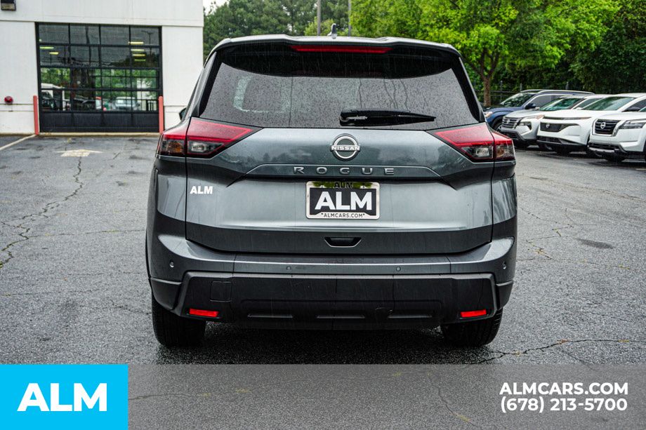 Used 2025 Gray Nissan SV image 11