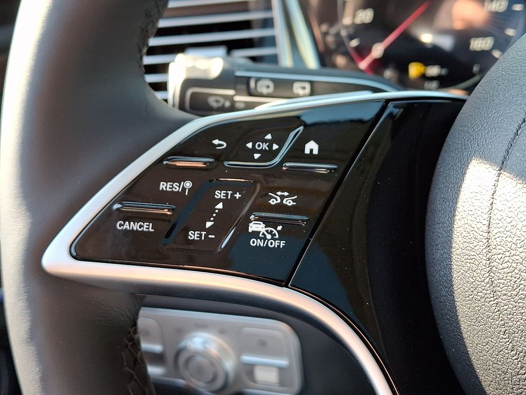 Thumbnail: 2026 Mercedes-Benz GLE - 16