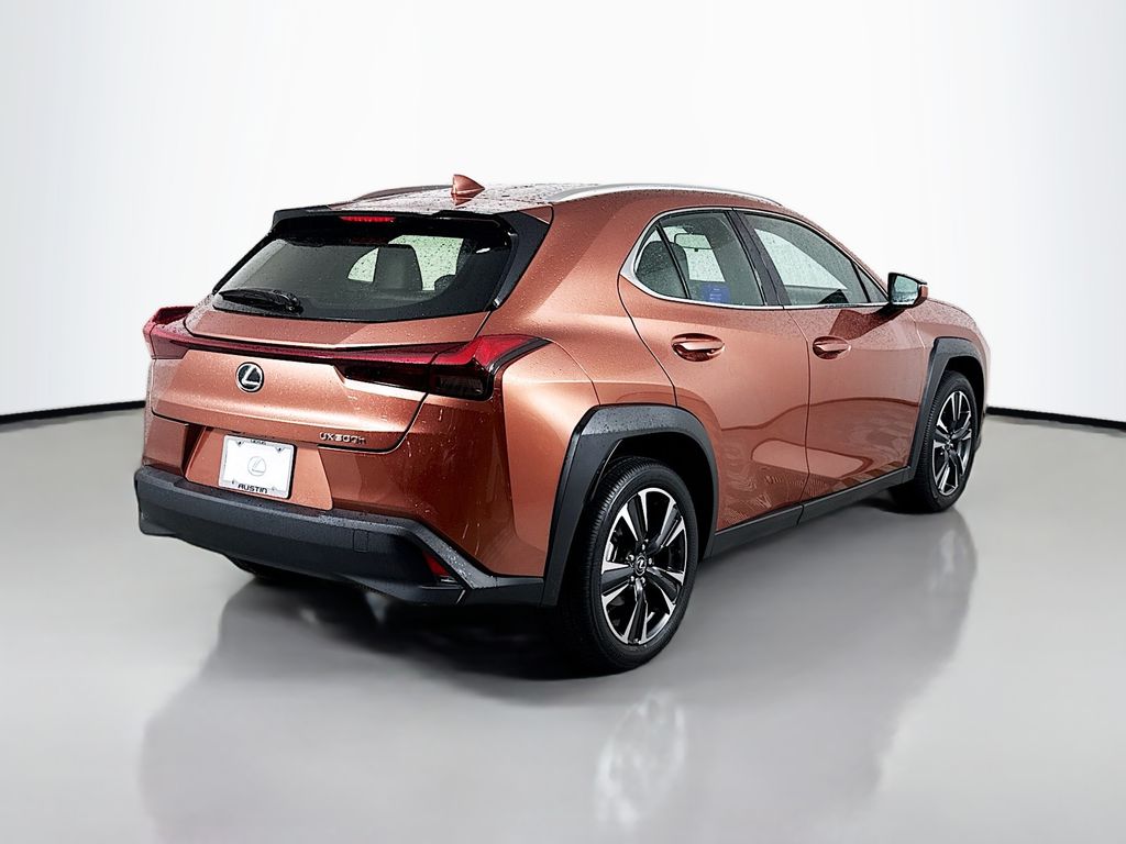 Thumbnail: 2025 Lexus UX - 5