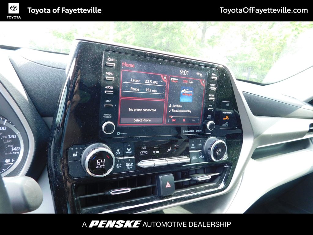 2021 Toyota Highlander XLE 10