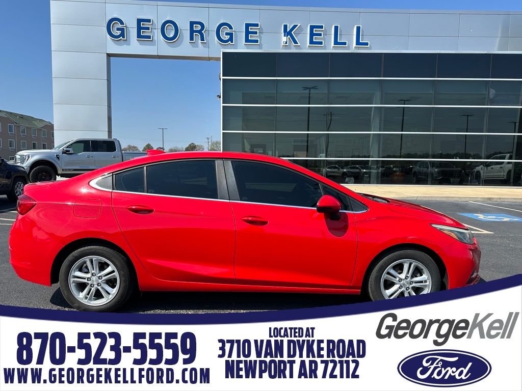 2018 Chevrolet Cruze LT Sedan FWD