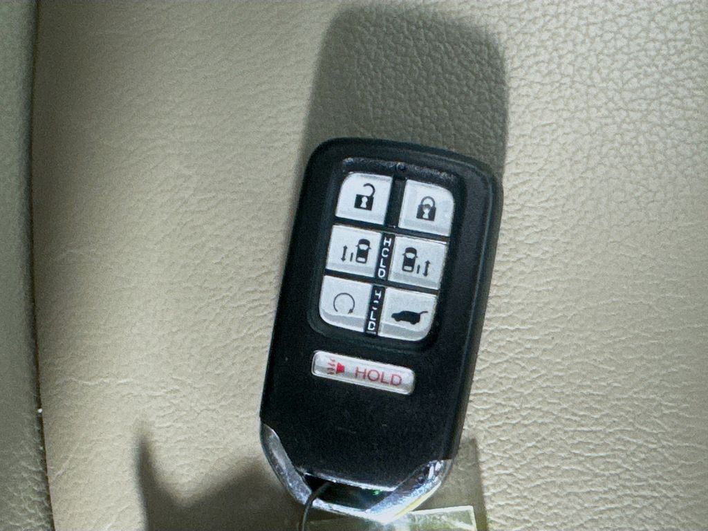 Used Car 2019 Honda Odyssey  Touring For Sale Under $30,000 In Austin, Texas