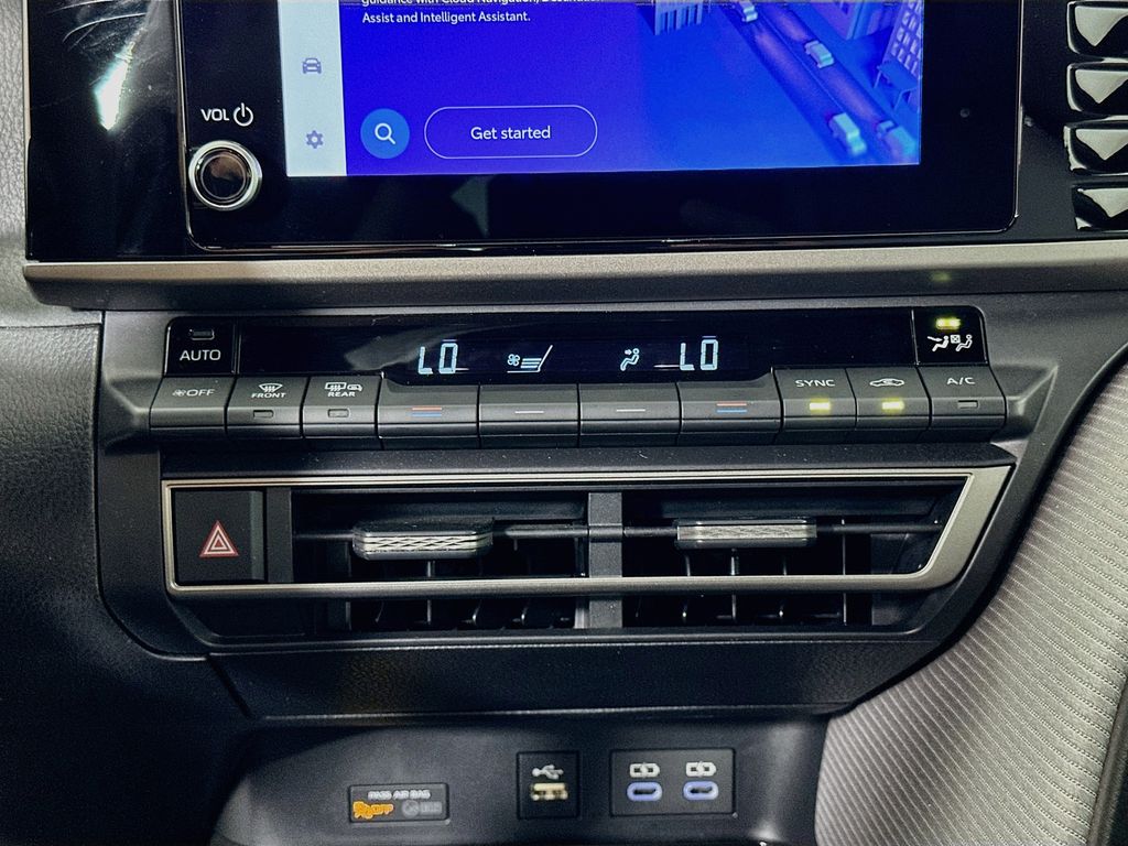 Thumbnail: 2025 Toyota Camry - 16