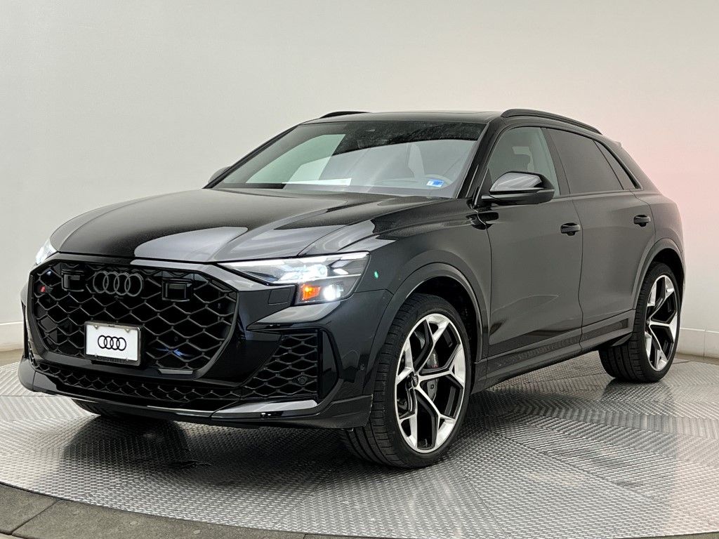 Thumbnail: 2026 Audi RS Q8 - 3