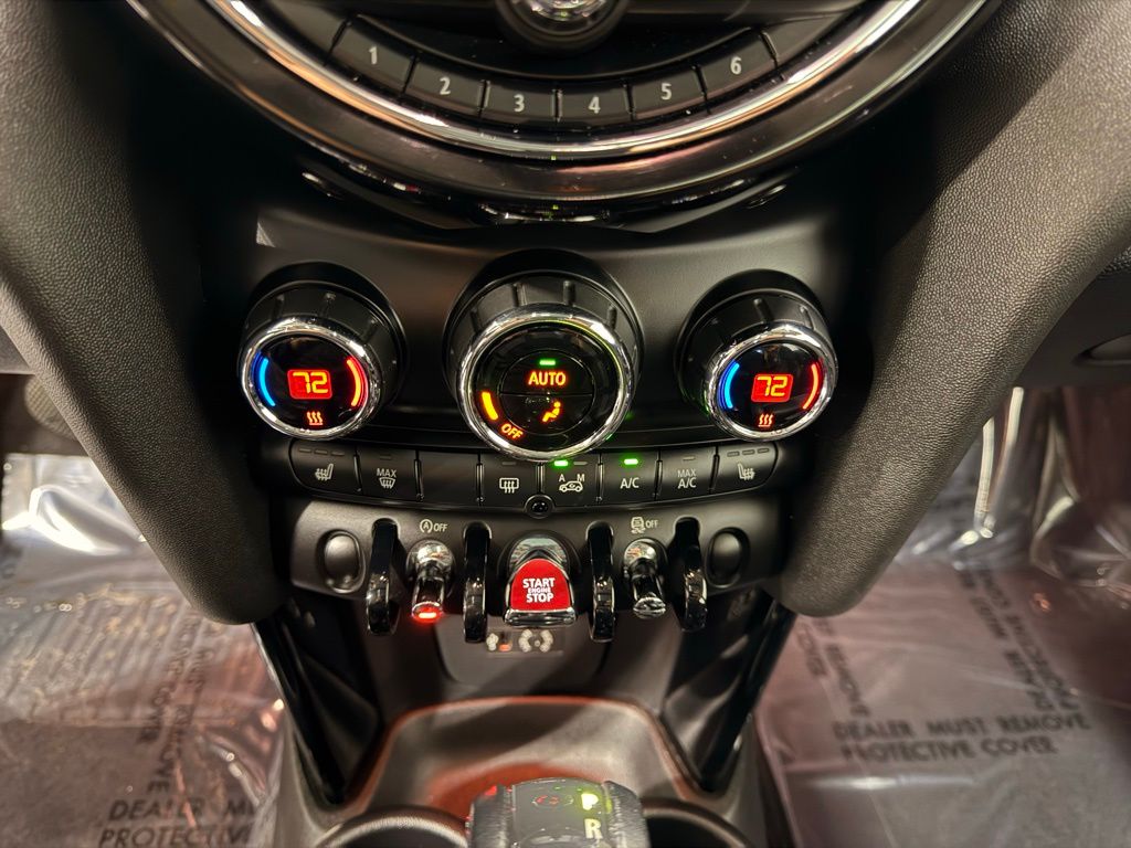 Thumbnail: 2017 MINI Cooper - 18