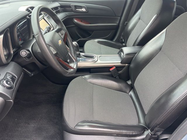Thumbnail: 2013 Chevrolet Malibu - 20