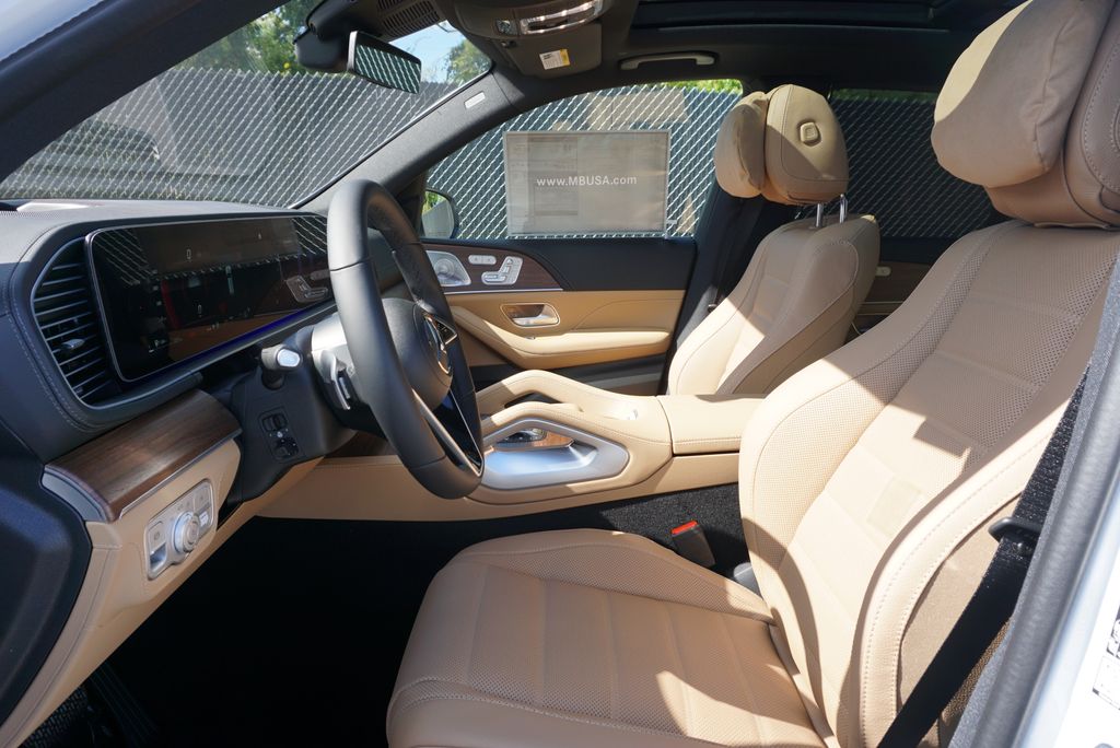 Thumbnail: 2026 Mercedes-Benz GLE - 26