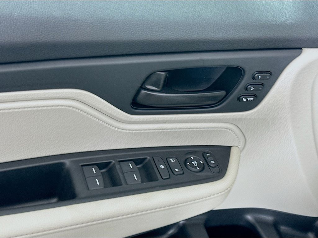 Thumbnail: 2026 Honda Odyssey - 19