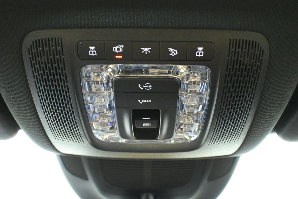 Thumbnail: 2025 Mercedes-Benz GLS - 17