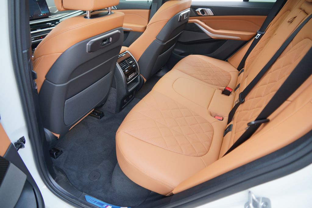 Thumbnail: 2026 BMW X5 - 18