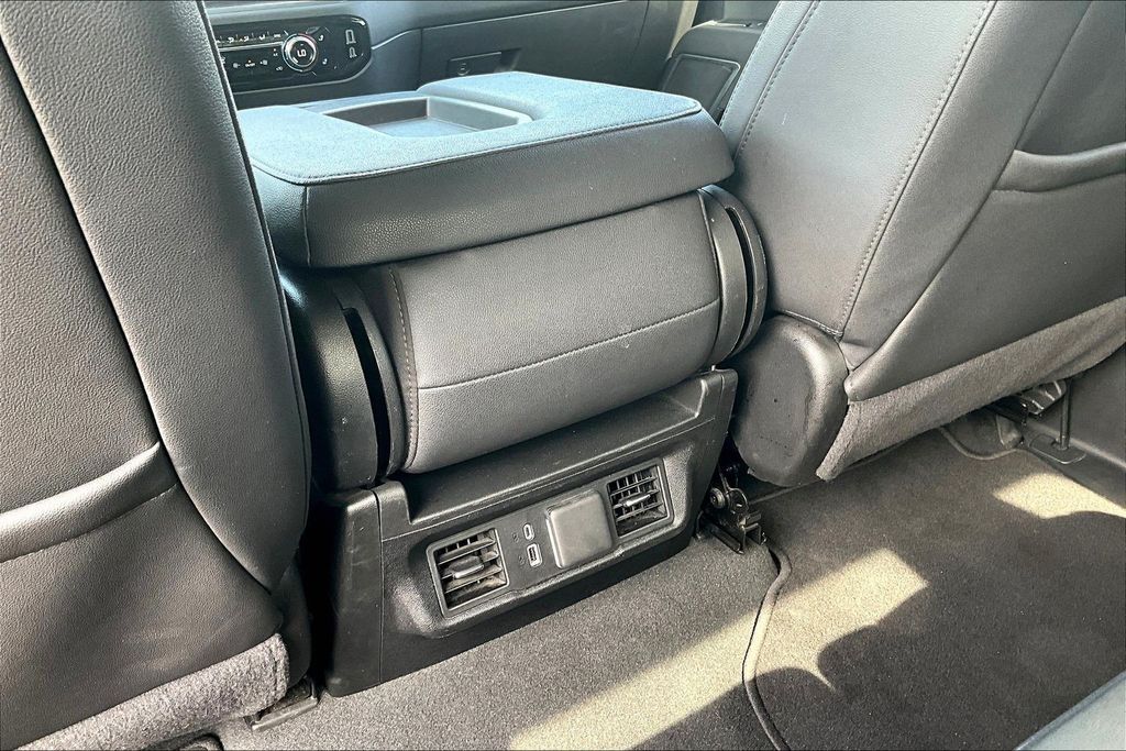 2025 GMC Sierra 1500 SLT - 10