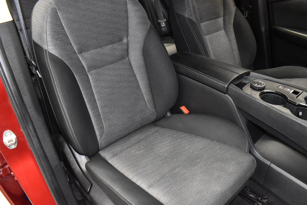 Thumbnail: 2021 Nissan Rogue - 25