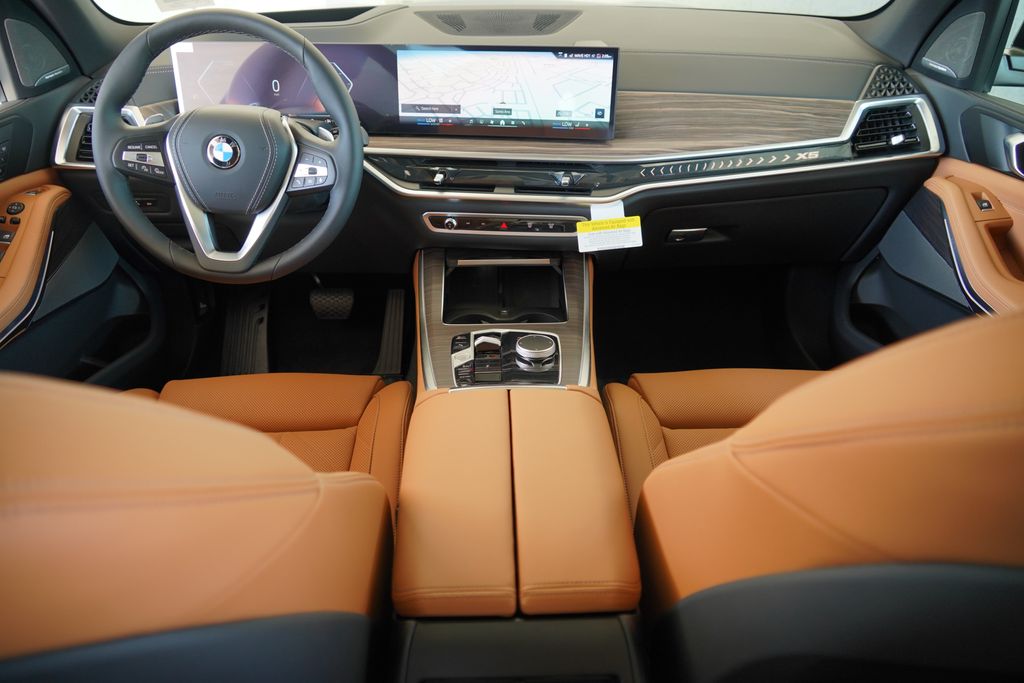 Thumbnail: 2026 BMW X5 - 13
