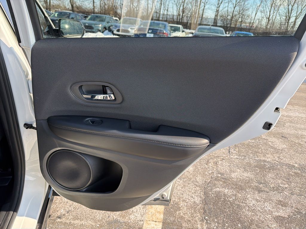 Thumbnail: 2021 Honda HR-V - 24