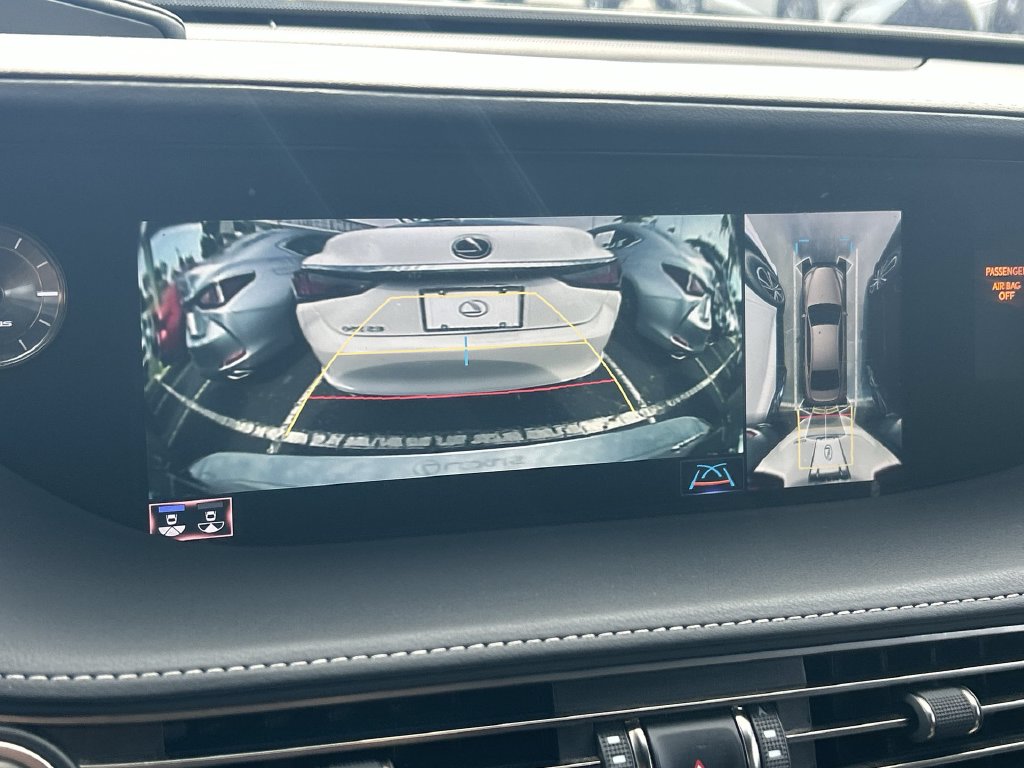 Thumbnail: 2018 Lexus LS - 18