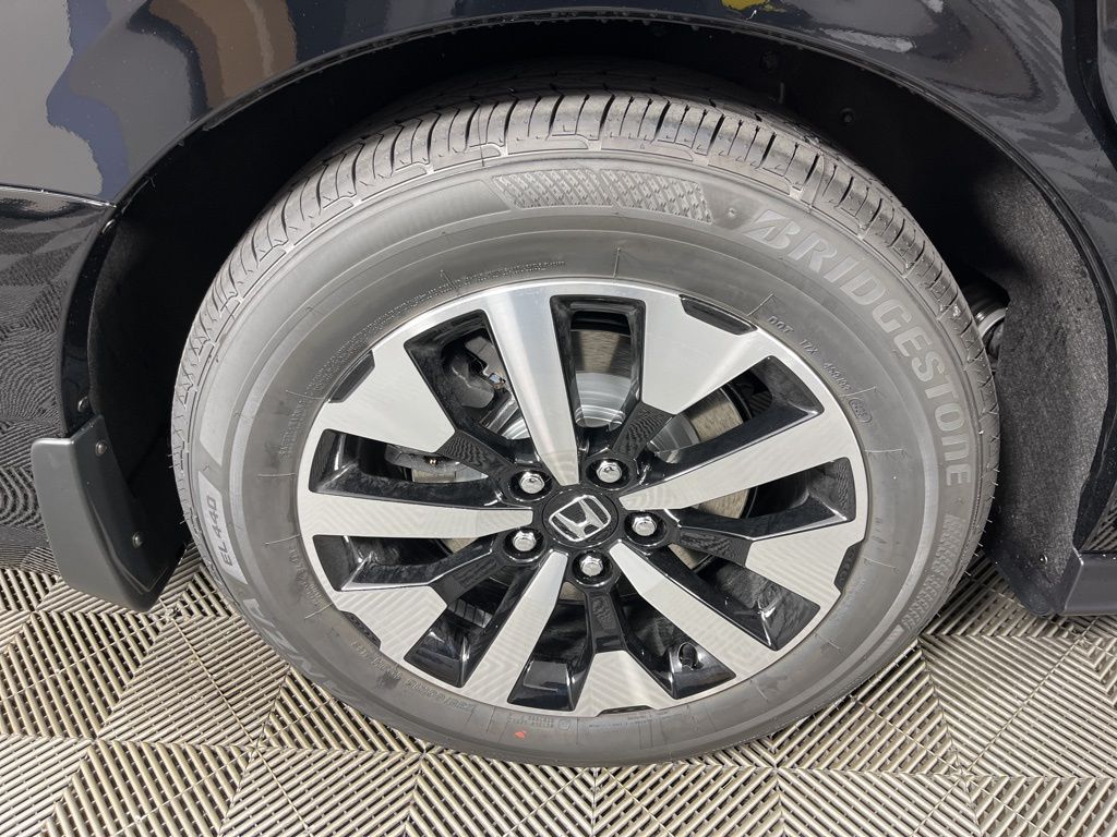 Thumbnail: 2026 Honda Odyssey - 20