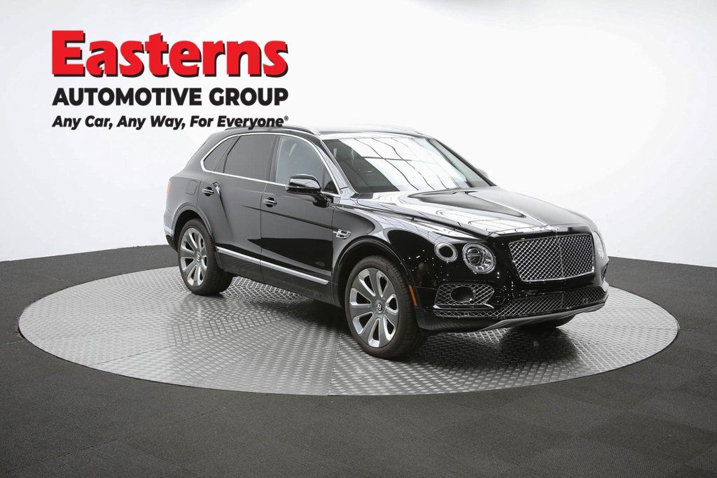 Used 2018 Black Bentley Mulliner image 65