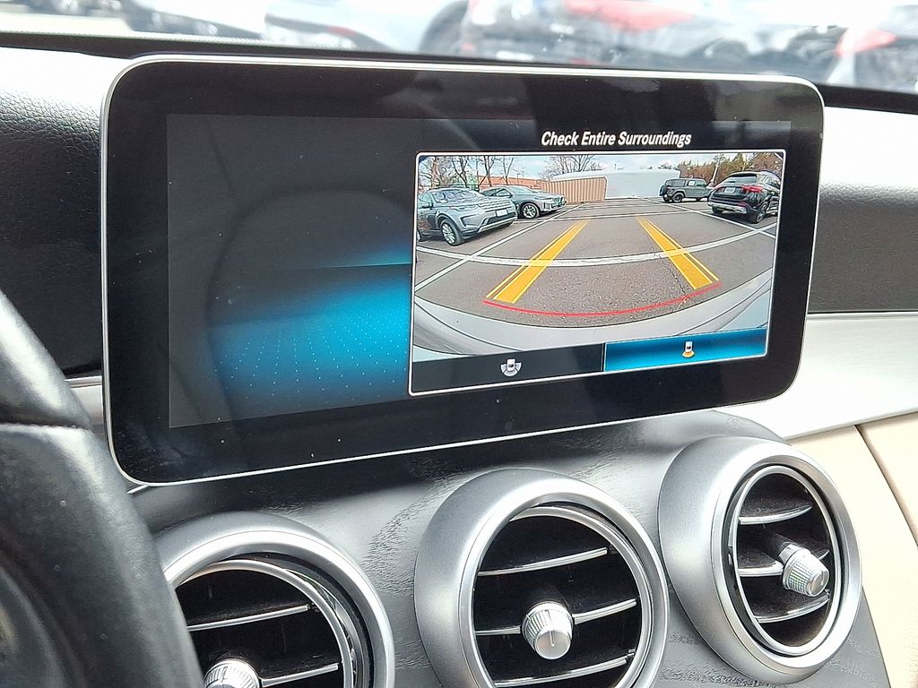 Thumbnail: 2021 Mercedes-Benz C-Class - 18