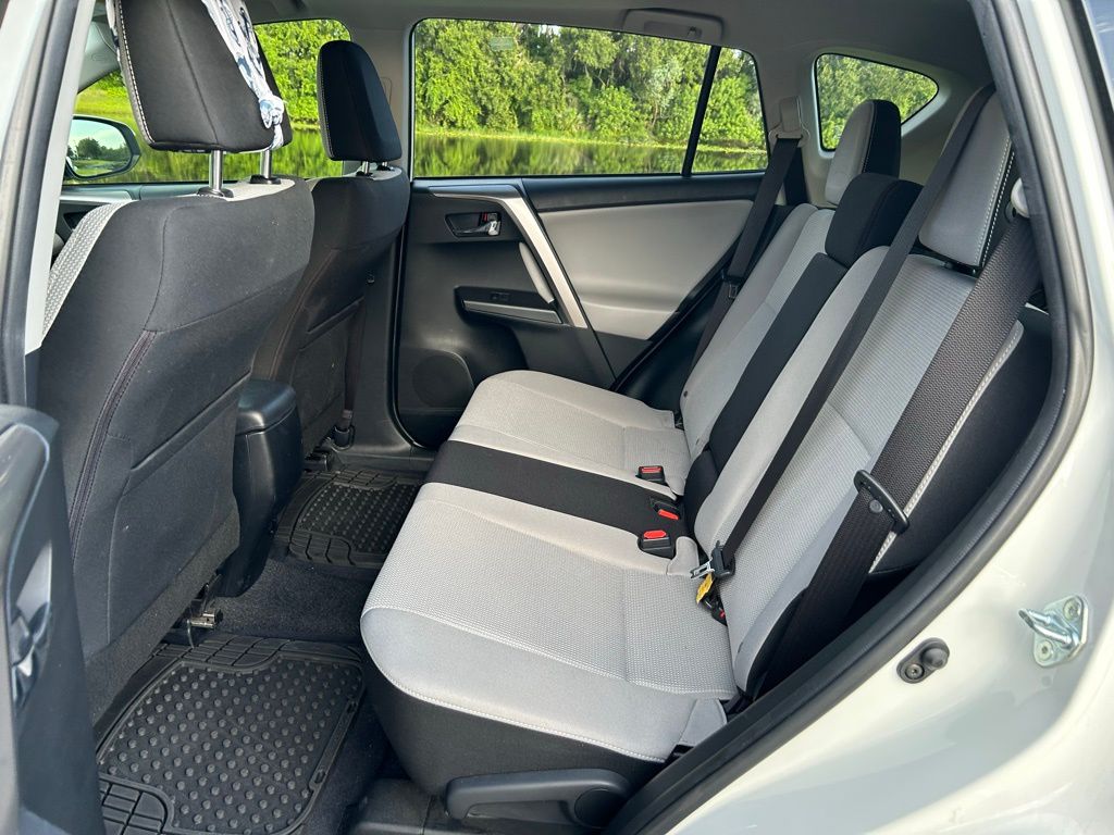 Thumbnail: 2018 Toyota RAV4 - 13