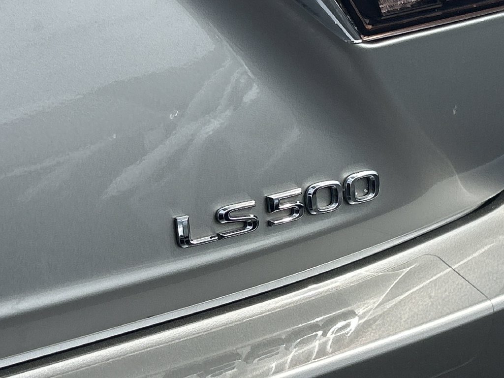 Thumbnail: 2018 Lexus LS - 28