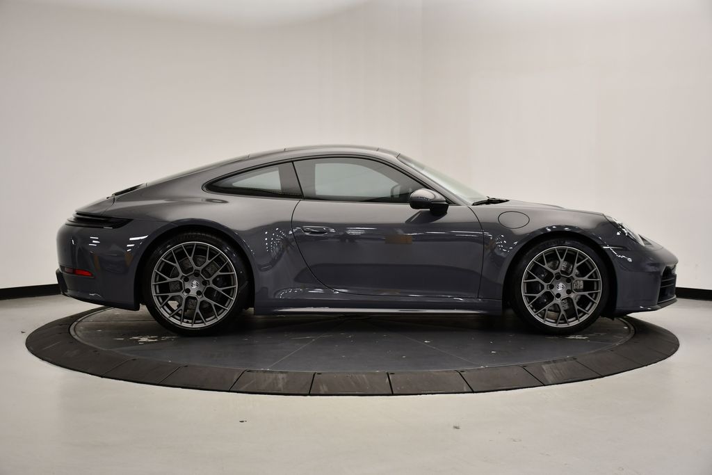 Thumbnail: 2025 Porsche 911 - 8