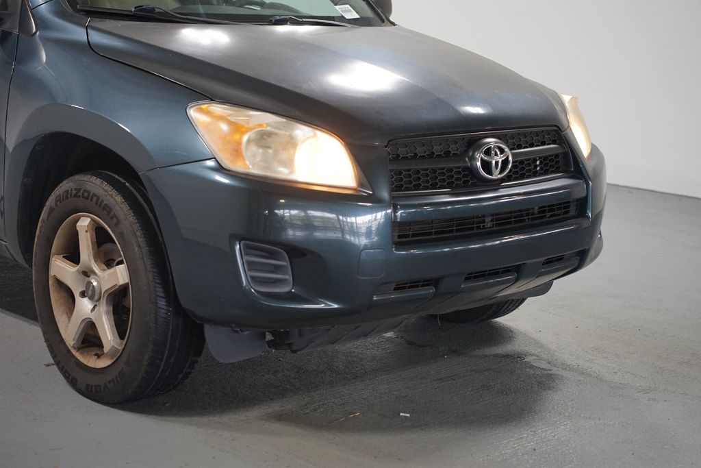 Thumbnail: 2012 Toyota RAV4 - 4
