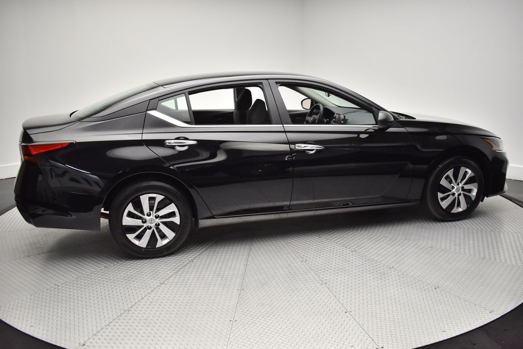 Thumbnail: 2024 Nissan Altima - 4