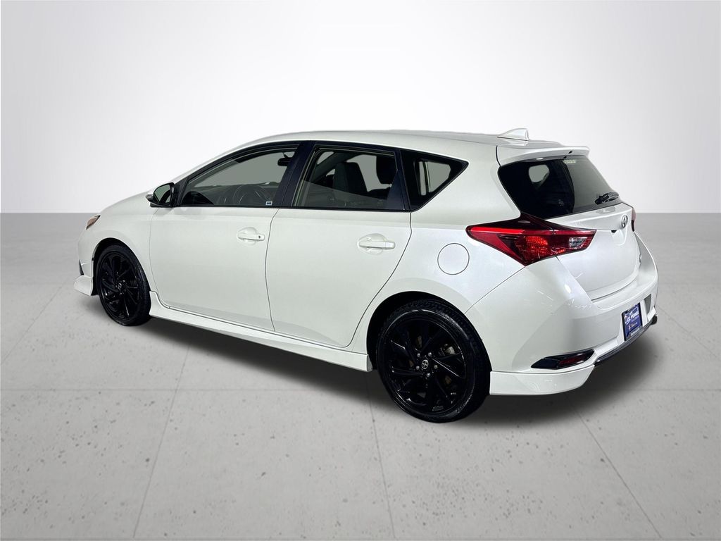 2016 Scion iM Base