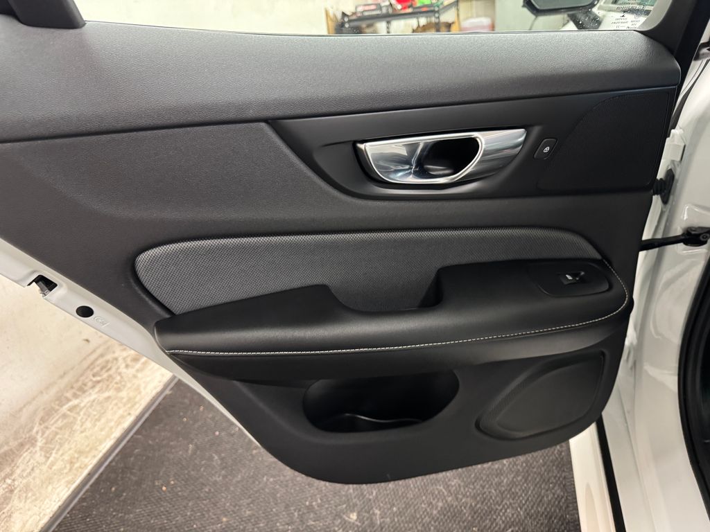 2022 Volvo S60 Recharge Plug-In Hybrid T8 R-Design