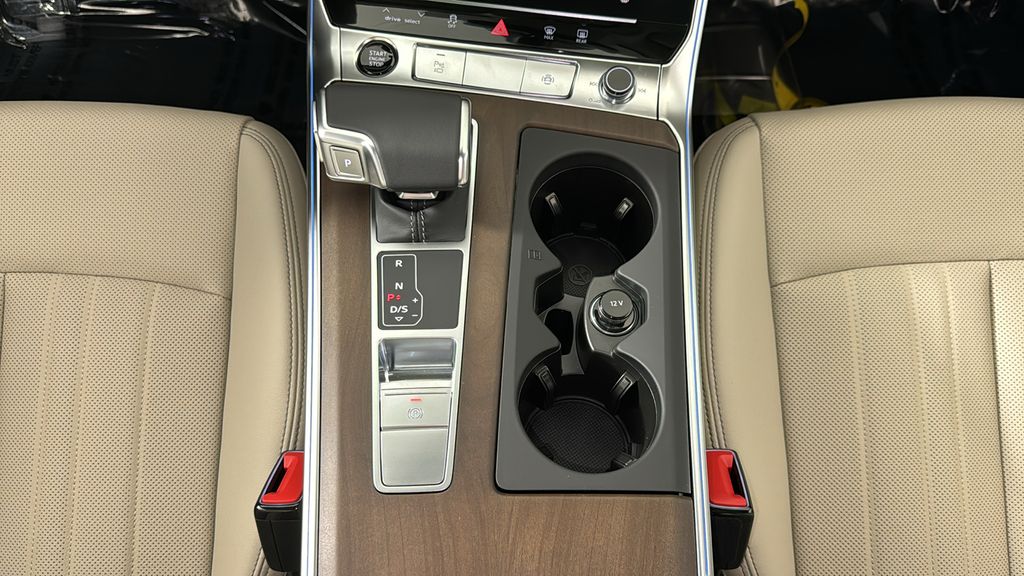 2025 Audi A6  22