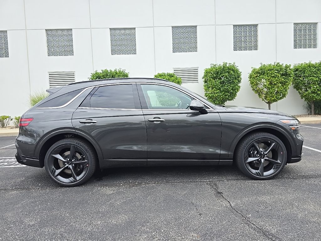 Thumbnail: 2026 Genesis GV70 - 9