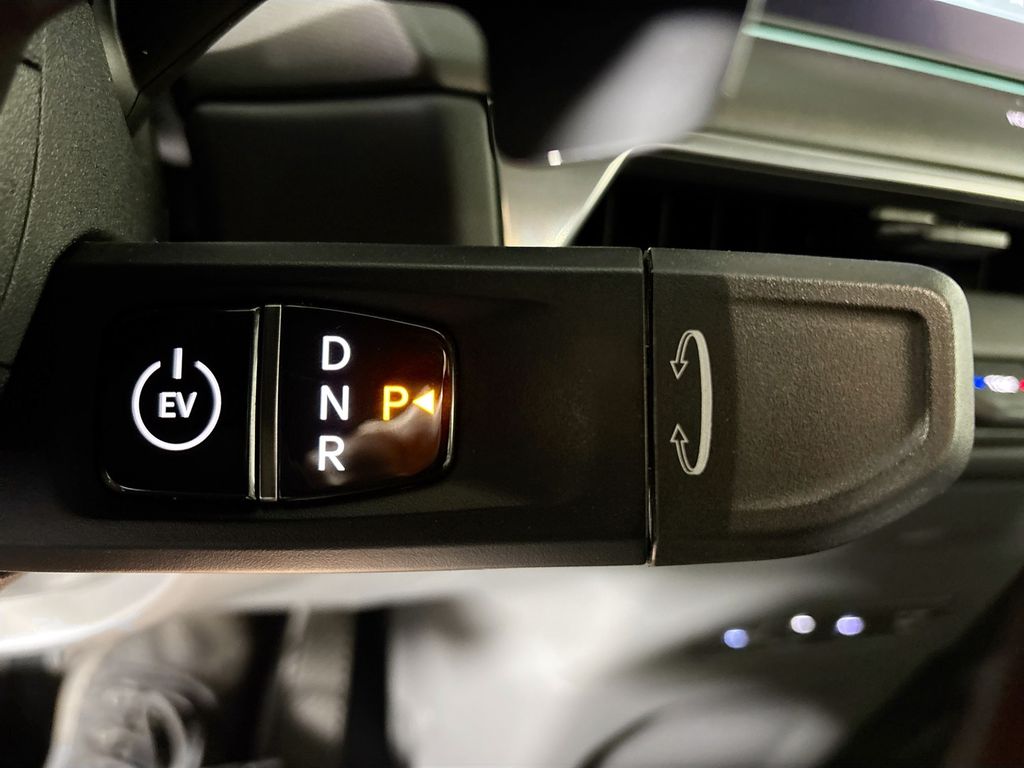 2024 Kia EV9 Land