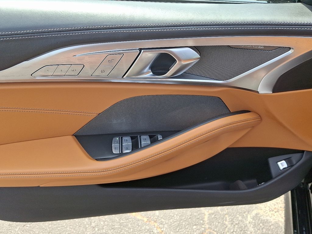 2022 BMW 8 Series  14