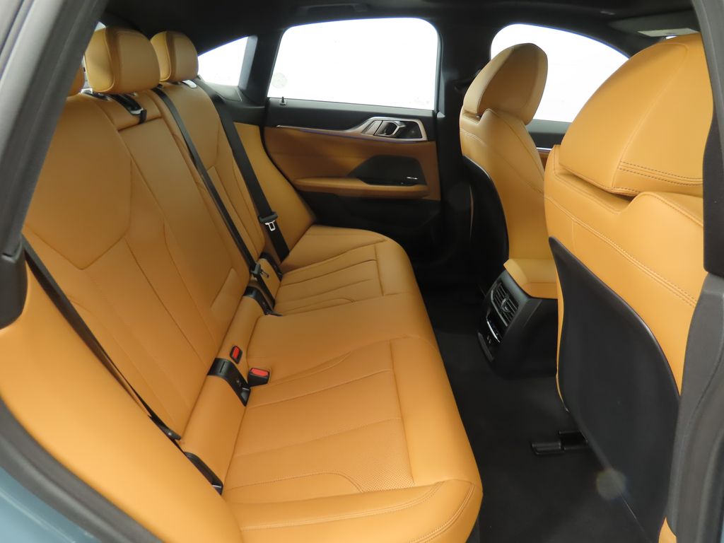 2025 BMW i4 eDrive40 23