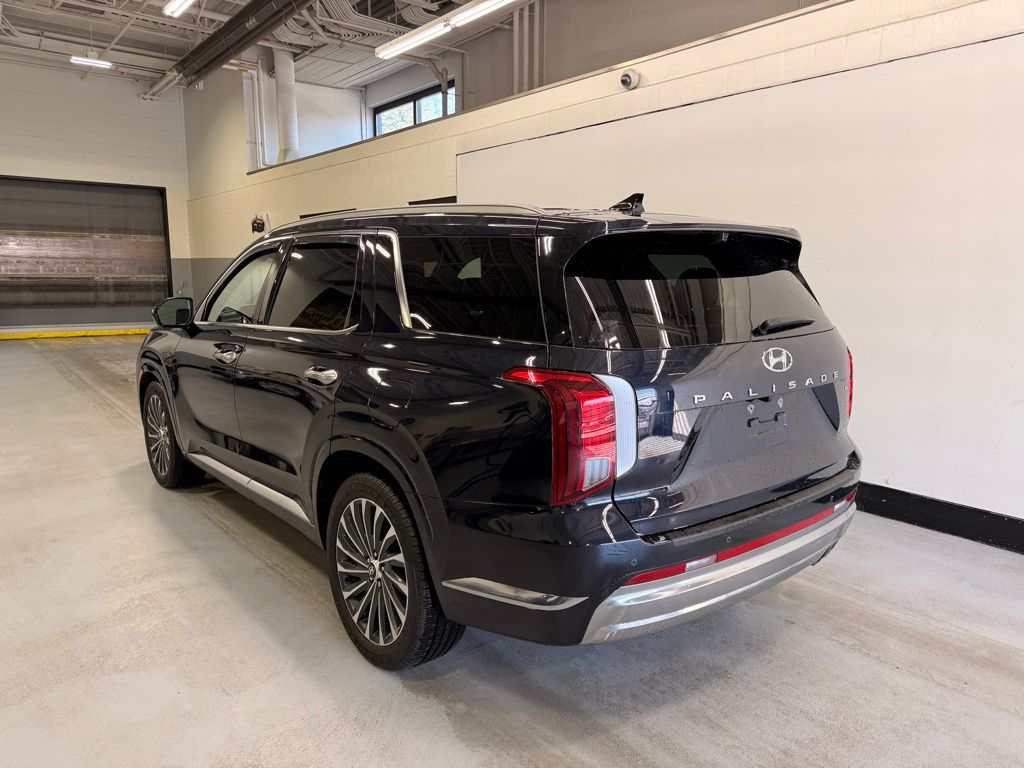 Thumbnail: 2024 Hyundai Palisade - 3